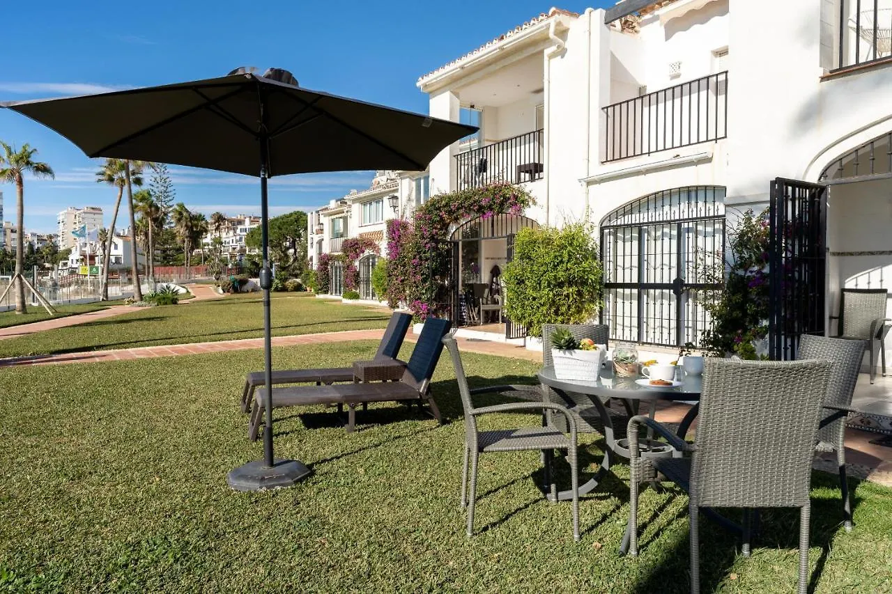 Semesterbostad Beach House With Direct Access To Calahonda Beach And Open Sea Views Cs183 Sitio de Calahonda Spanien