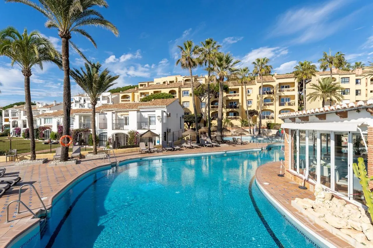 Beach House With Direct Access To Calahonda Beach And Open Sea Views Cs183 Sitio de Calahonda